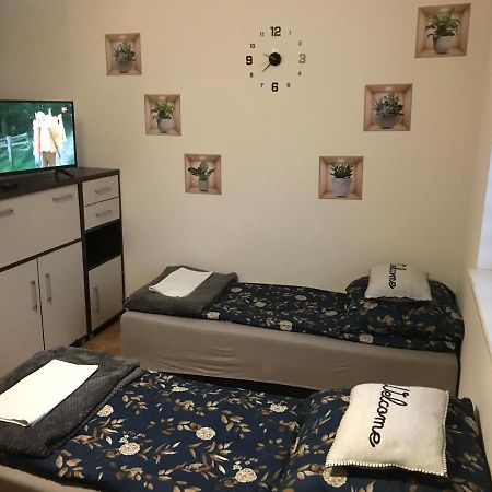 Kris Apartment Kajetany 外观 照片