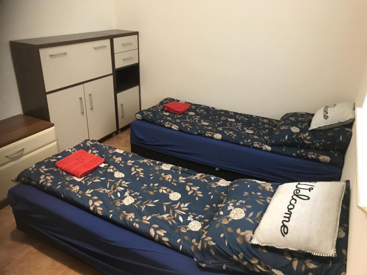 Kris Apartment Kajetany 外观 照片