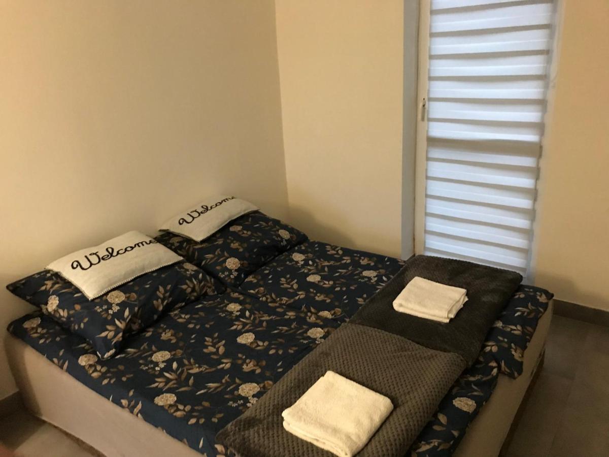 Kris Apartment Kajetany 外观 照片