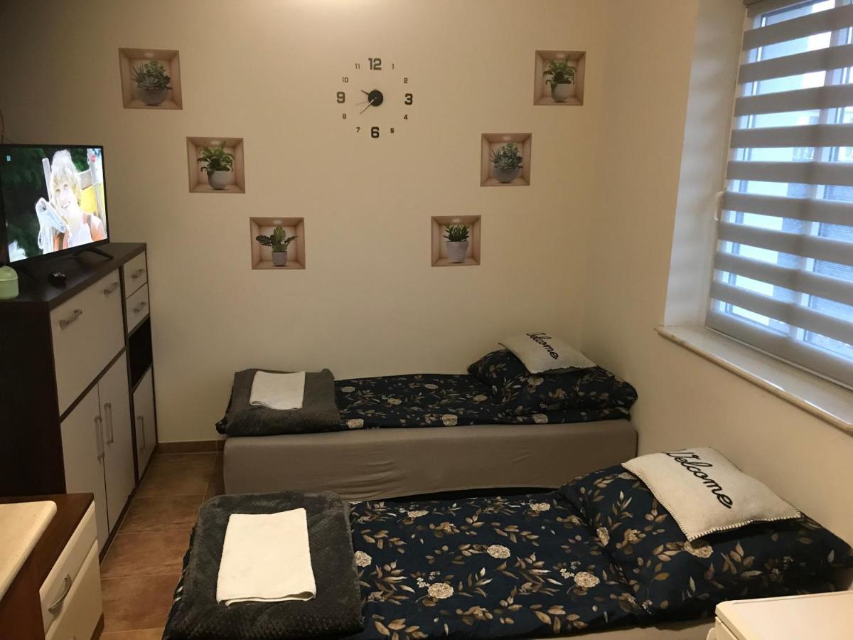 Kris Apartment Kajetany 外观 照片